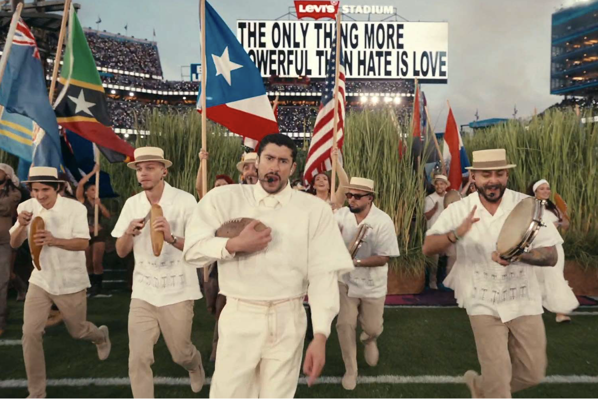 Halftime-ul lui Bad Bunny la SUPER BOWL 2026: Ritm, Grammy și energie pură